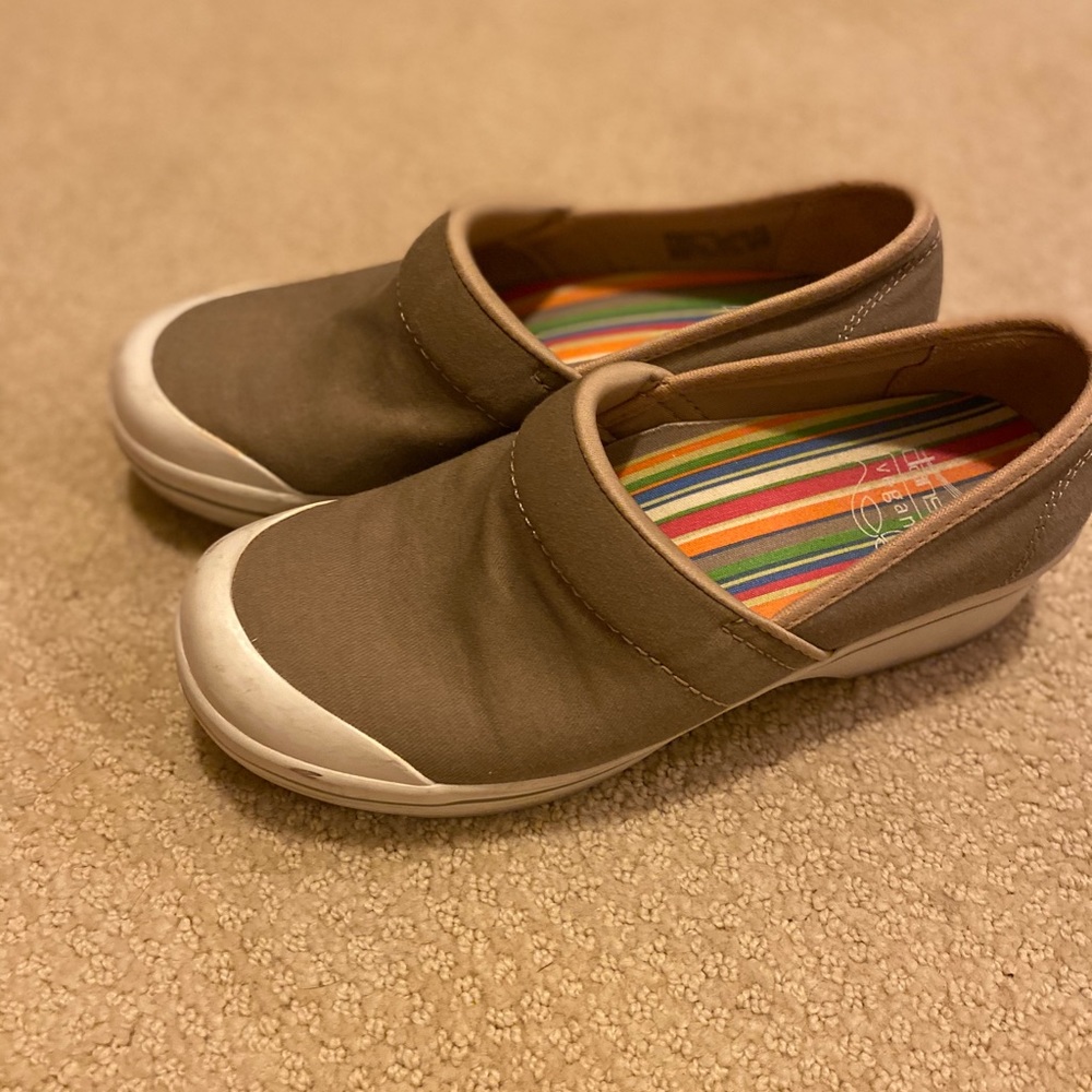 Dansko shoes.